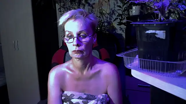 HelgaHimmell online show from 13, 7, 2026