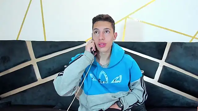 Snapshot of thiago19s chatting on 29, 4, 2026 thiago19s online show from 29, 4, 2026