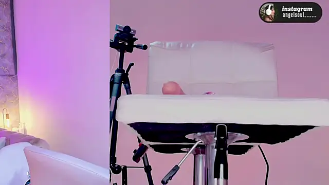 Angelst   online show from 18, 2, 2026