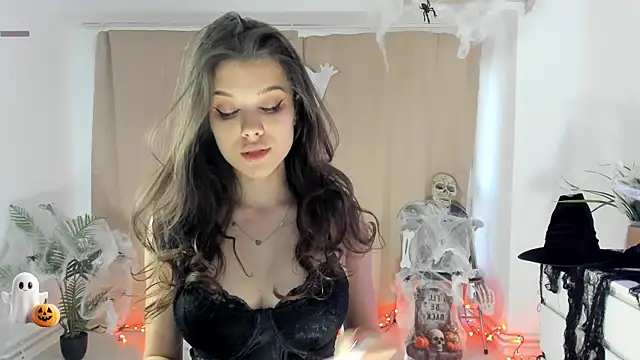 BabyAylin online show from 31, 10, 2025