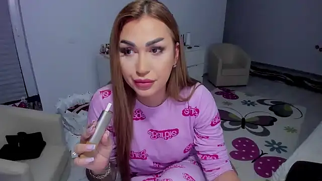 GlossyDiamondX online show from 16, 2, 2025