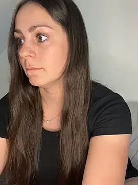 Snapshot of Loella-Rose chatting on 24, 7, 2026 Loella-Rose online show from 24, 7, 2026
