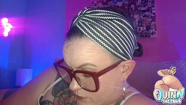 quinnmariexo online show from 4, 12, 2025