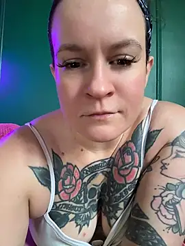 Snapshot of quinnmariexo chatting on 12, 6, 2026 quinnmariexo online show from 12, 6, 2026