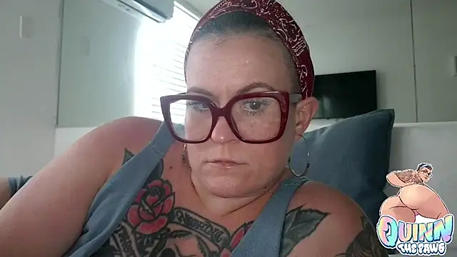 quinnmariexo online show from 4, 12, 2025