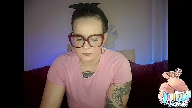 quinnmariexo online show from 19, 11, 2025