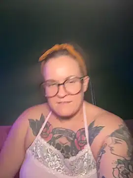Snapshot of quinnmariexo chatting on 7, 6, 2026 quinnmariexo online show from 7, 6, 2026
