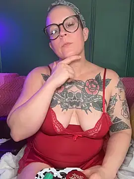 Snapshot of quinnmariexo chatting on 14, 6, 2026 quinnmariexo online show from 14, 6, 2026