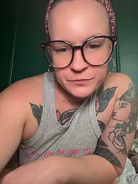 quinnmariexo online show from 11, 5, 2026