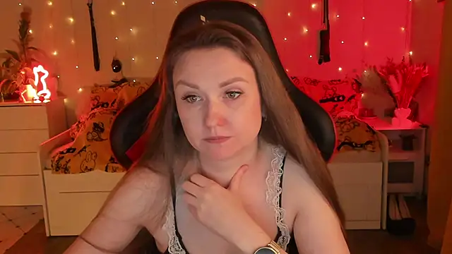 desperatehousewife   online show from 26, 10, 2025