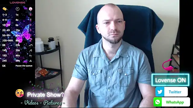 Snapshot of RealManHaveHairy chatting on 5, 6, 2026 RealManHaveHairy online show from 5, 6, 2026