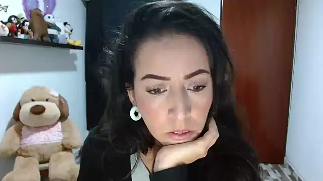 Snapshot of ella_peck chatting on 13, 2, 2025 ella peck online show from 13, 2, 2025