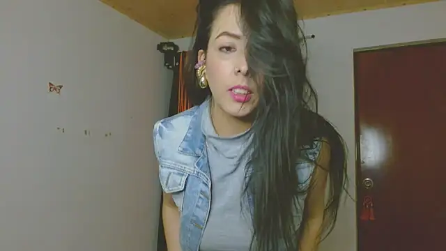 Snapshot of ella_peck chatting on 5, 10, 2025 ella peck online show from 5, 10, 2025