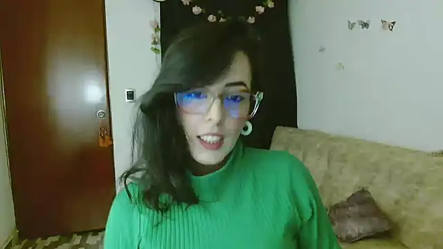 Snapshot of ella_peck chatting on 5, 4, 2026 ella peck online show from 5, 4, 2026