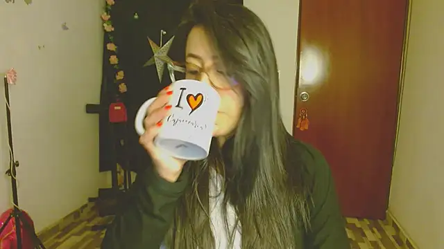 Snapshot of ella_peck chatting on 9, 2, 2026 ella peck online show from 9, 2, 2026