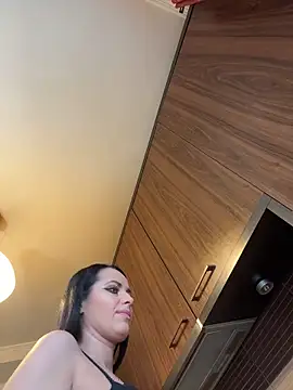 Hotmomcheckk  online show from 2, 4, 2026