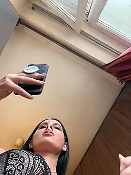 Hotmomcheckk  online show from 24, 3, 2026