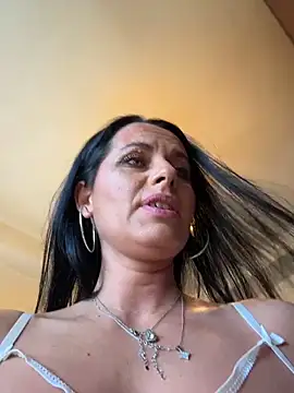 Hotmomcheckk  online show from 28, 6, 2026