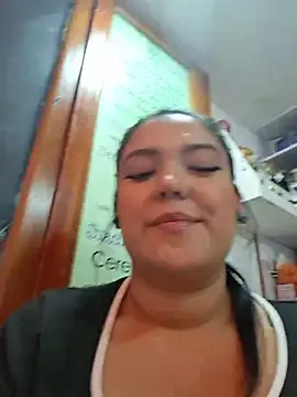 Snapshot of Sophie-hatter chatting on 10, 7, 2026 Sophie-hatter online show from 10, 7, 2026