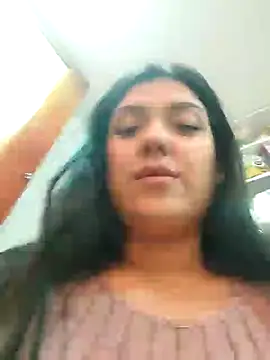 Sophie-hatter online show from 6, 2, 2025