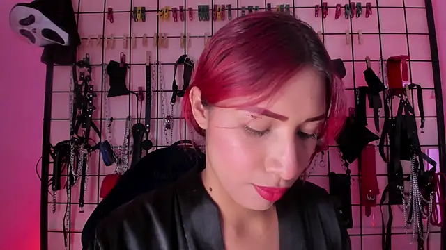 charrlotte quinn online show from 22, 12, 2025