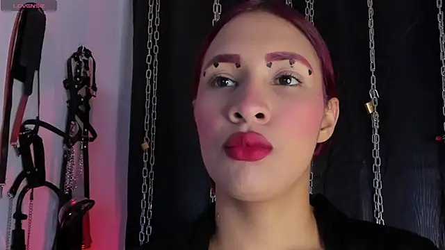 charrlotte quinn online show from 14, 4, 2026