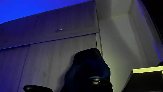 male pussy online show from 3, 11, 2025