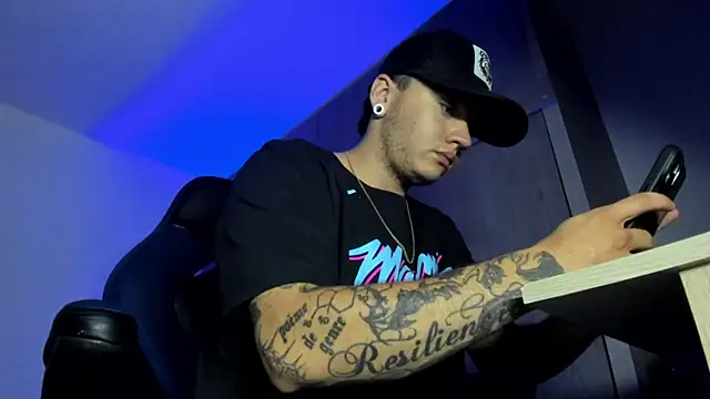 male pussy online show from 4, 11, 2025