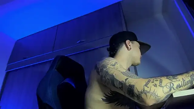 male pussy online show from 19, 12, 2025