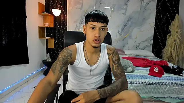 Snapshot of slim_master12 chatting on 26, 4, 2026 slim master12 online show from 26, 4, 2026