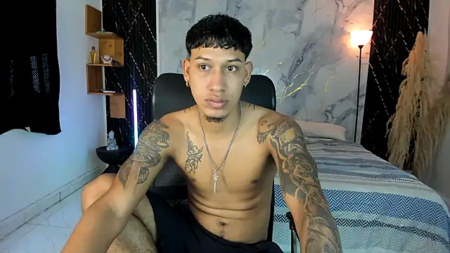 Snapshot of slim_master12 chatting on 1, 5, 2026 slim master12 online show from 1, 5, 2026