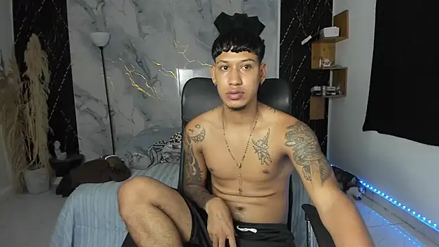 Snapshot of slim_master12 chatting on 15, 6, 2026 slim master12 online show from 15, 6, 2026