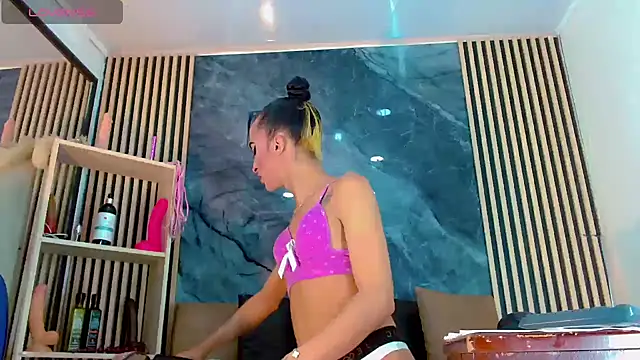 PriscilaRainbow online show from 22, 11, 2025