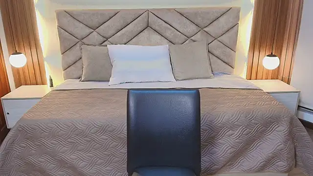 Raquel jones online show from 22, 4, 2026