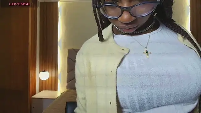 Snapshot of Raquel_jones chatting on 15, 7, 2026 Raquel jones online show from 15, 7, 2026