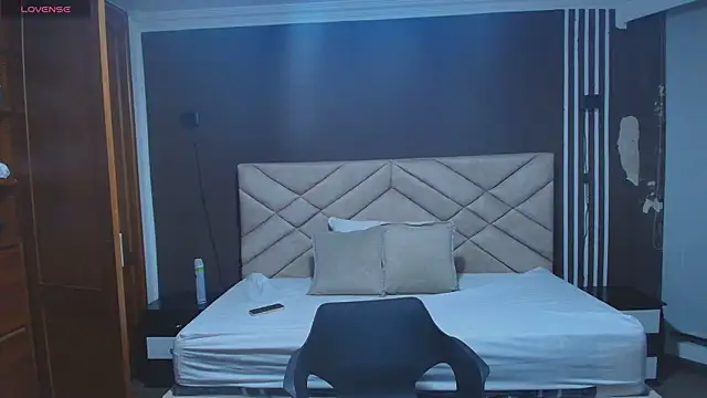 Raquel jones online show from 14, 11, 2025