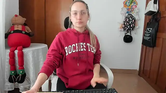 Adele johnsonn1 online show from 25, 5, 2026