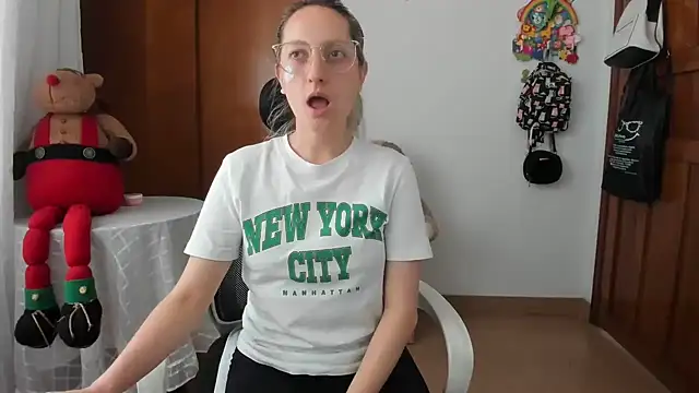 Adele johnsonn1 online show from 28, 5, 2026