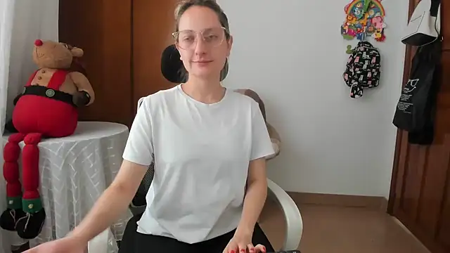 Adele johnsonn1 online show from 16, 6, 2026