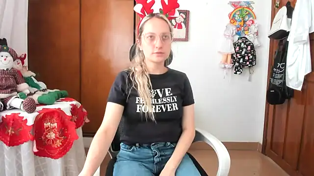 Adele johnsonn1 online show from 19, 12, 2025