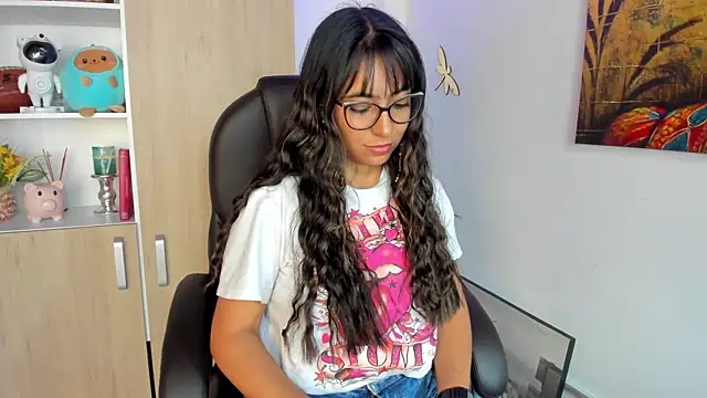 Snapshot of Isabellaa22_1 chatting on 10, 9, 2025 Isabellaa22 1 online show from 10, 9, 2025