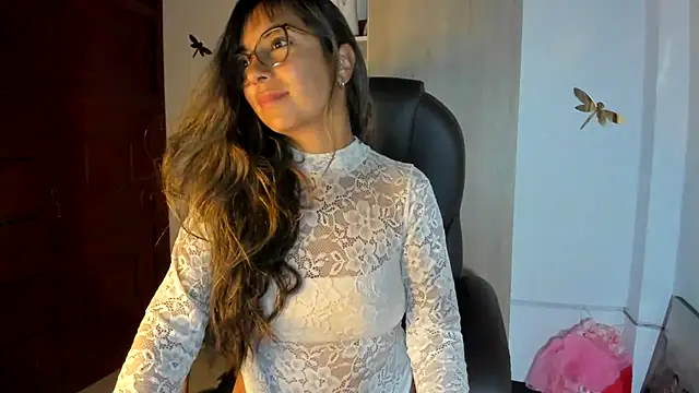 Isabellaa22 1 online show from 15, 4, 2026