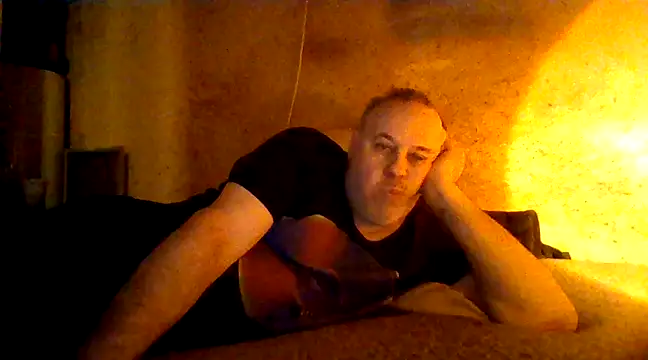 Nightshade7712 online show from 20, 2, 2025
