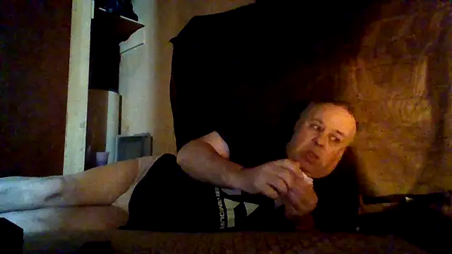 Nightshade7712 online show from 28, 10, 2025