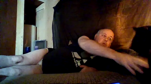 Nightshade7712 online show from 17, 11, 2025