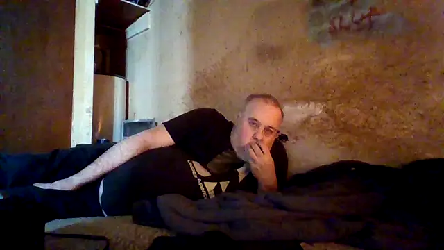 Nightshade7712 online show from 7, 3, 2026