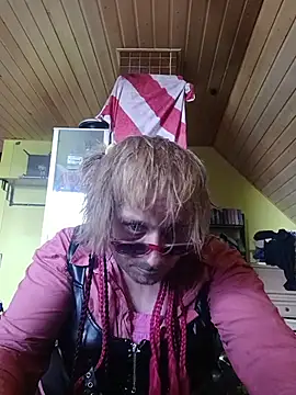 Snapshot of Family666Zombie chatting on 18, 7, 2026 Family666Zombie online show from 18, 7, 2026