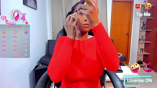 Snapshot of Alison_Lemos chatting on 8, 6, 2026 Alison Lemos online show from 8, 6, 2026