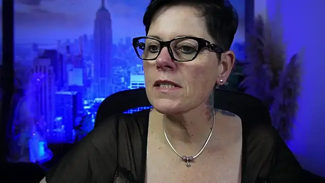 Snapshot of ninarandmann chatting on 1, 12, 2025 ninarandmann online show from 1, 12, 2025