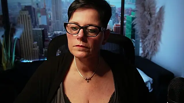 Snapshot of ninarandmann chatting on 17, 11, 2025 ninarandmann online show from 17, 11, 2025